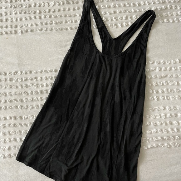 Lululemon 🍋 Racerback Tank Size 4 - Picture 4 of 4